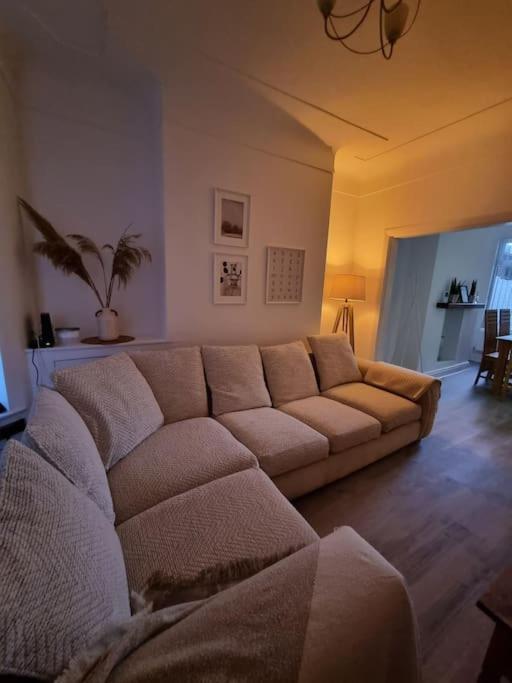 Cosy Modern House Liverpool